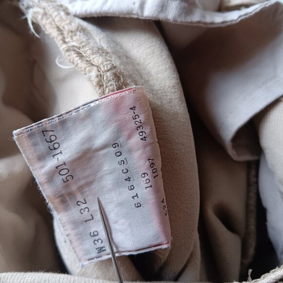 Vintage Men's Levi's 501 Jeans 34x31 Fit 1990's Sand Denim Made USA Buttonfly - Picture 10 of 10